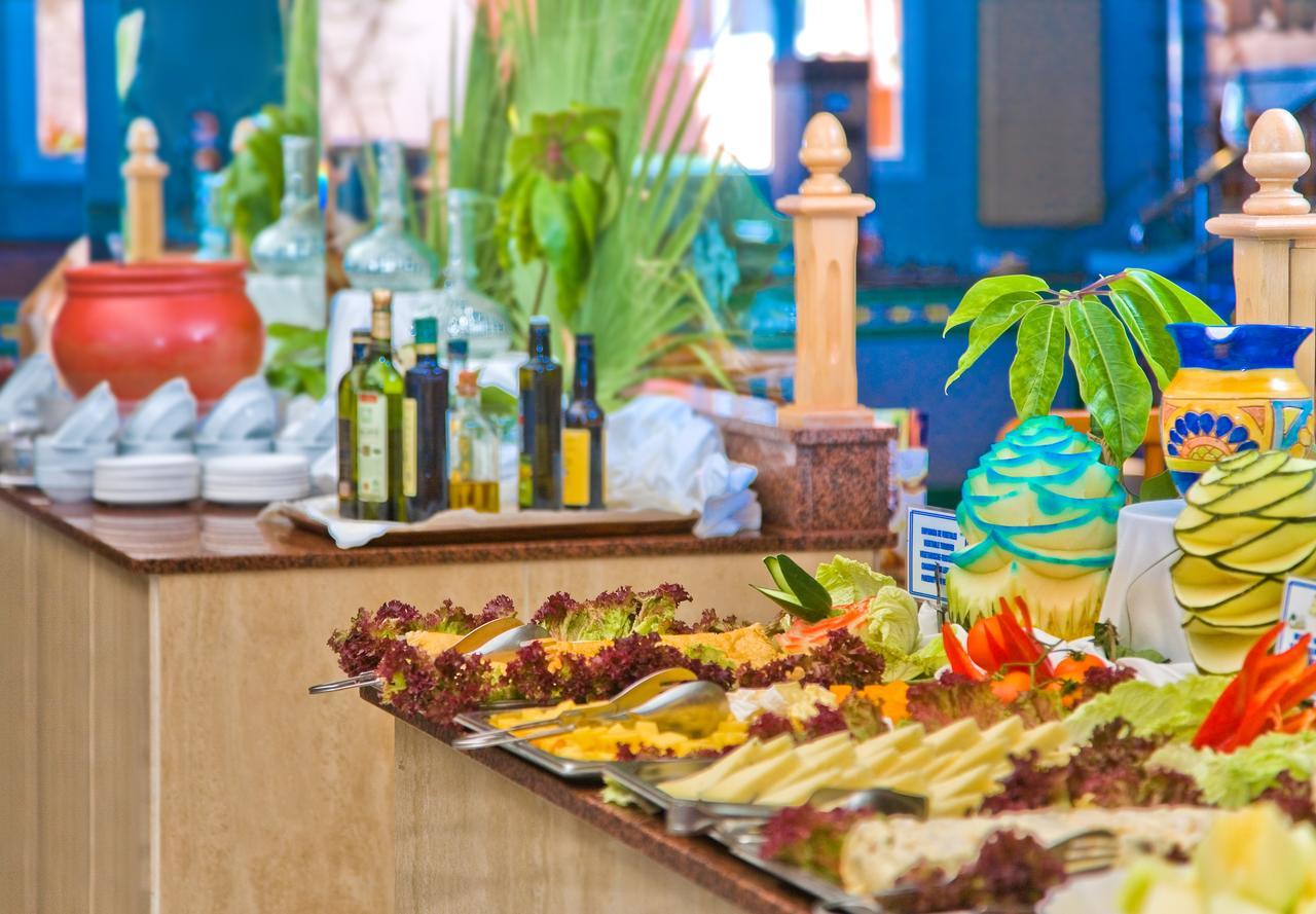 Diverhotel Dino Marbella Restaurace fotografie